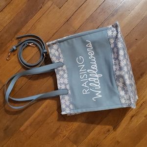 LC Lauren Conrad Raising Wildflowers Tote Bag EUC